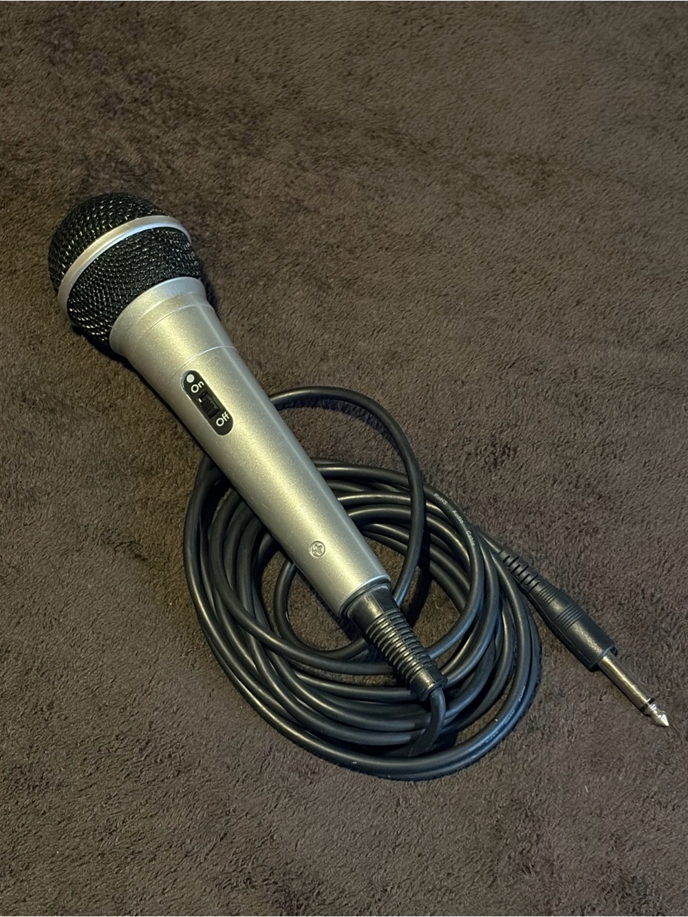 Silver Wired Dynamic Microphone with Amp Plug